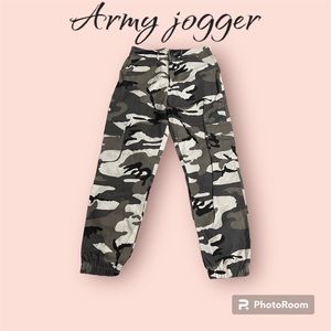 Army print joggers NEVER USED